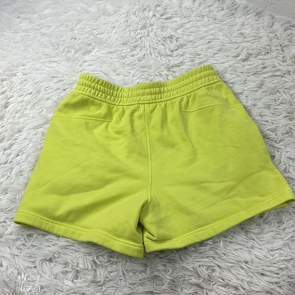 Lululemon Loungeful High-Rise Short 4" Electric Lemon - Picture 3 of 5